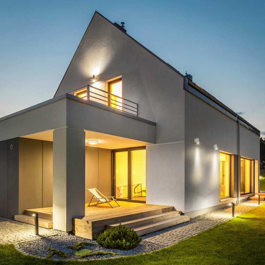 Aigostar - Уличный настенный светильник 2xGU10/230V белый IP65 угловой