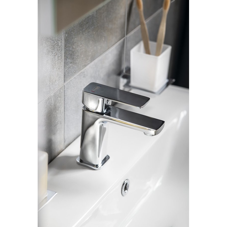 Aqualine - Змішувач для умивальника FACTOR глянцевий хром