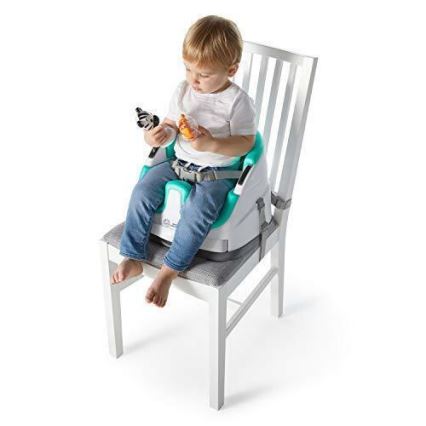 Baby Einstein - Стільчик-бустер для годування з 2 іграшками 2в1 DINE&DISCOVER