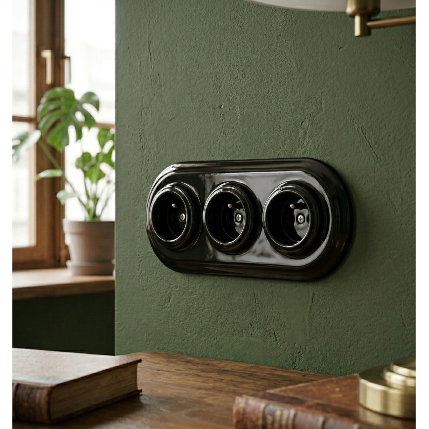 Bohemia-Design - тройная ретро-рамка из фарфора, чёрная