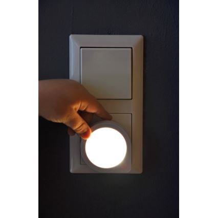 Brennenstuhl - Навігаційний LED світильник з датчиком в розетку LED/0,2W/230V