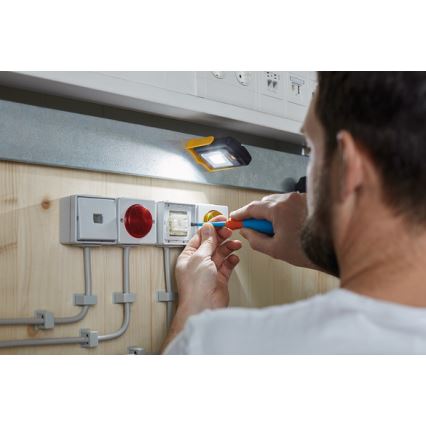 Brennenstuhl - Робочий LED світильник LED/3xAAA оранжевий