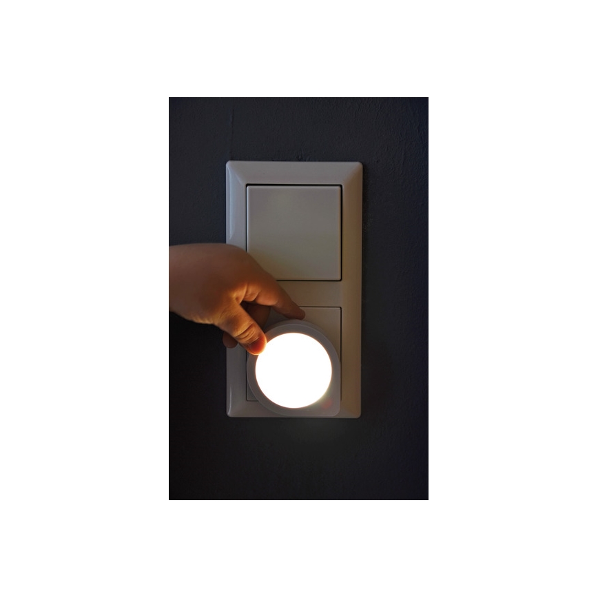 Brennenstuhl - Светодиодный навигационный светильник в розетку с датчиком LED/0,2W/230V