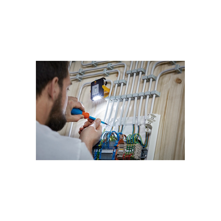 Brennenstuhl - Светодиодный рабочий фонарик LED/3xAAA оранжевый