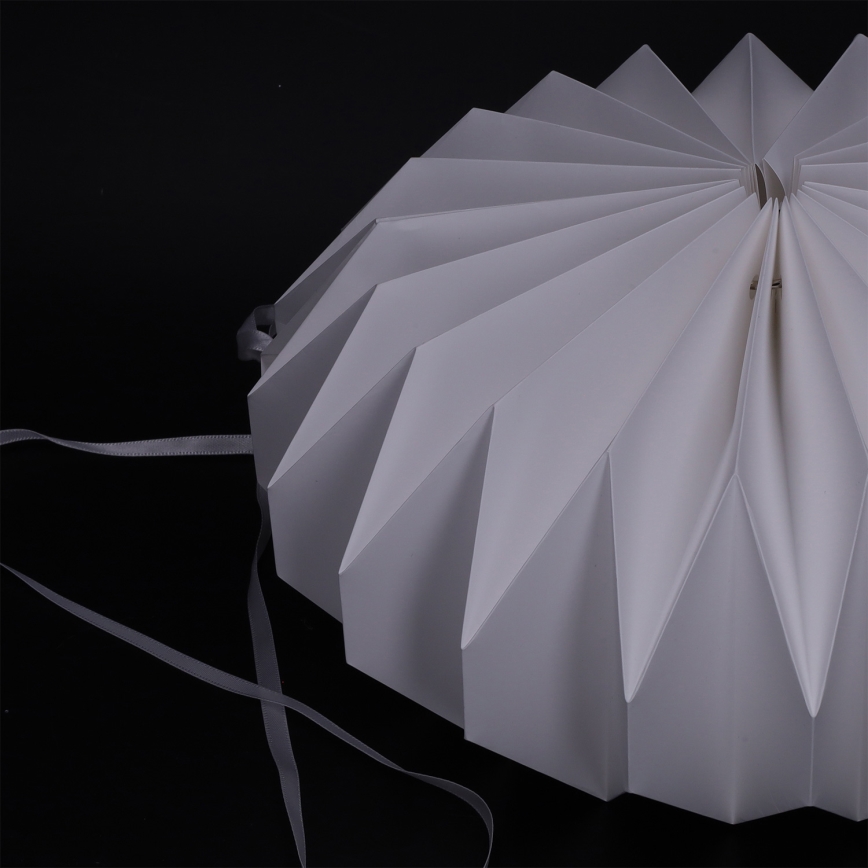 Брілагі - яскрава світлодіодна різдвяна прикраса, сніжинка 32 см, живлення 2×АА