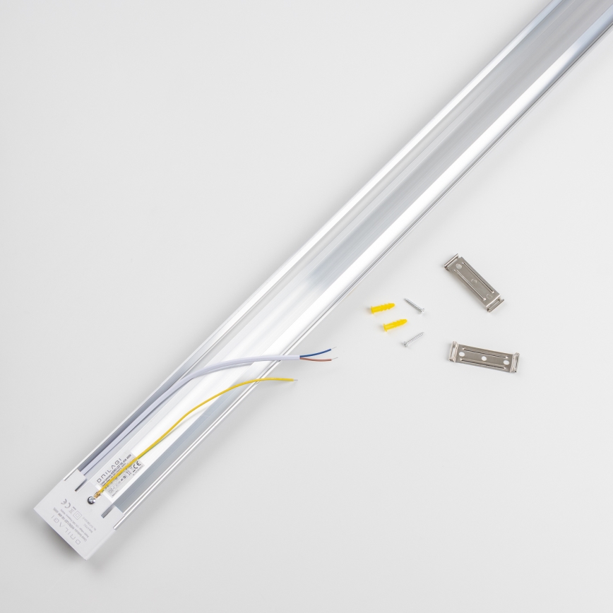 Brilagi - LED-люминесцентный светильник AVERO, 45 Вт/230 В, 150 см