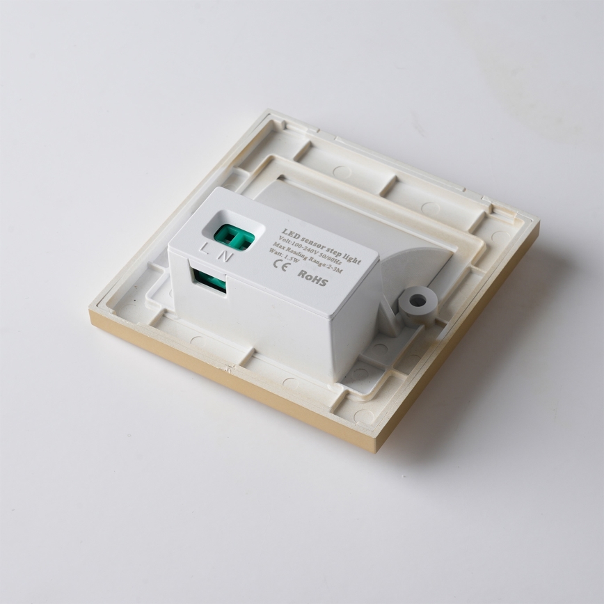 Brilagi - LED сходовий світильник зі сенсором STEP LIGHT LED/1,5W/230V IP44 золотий