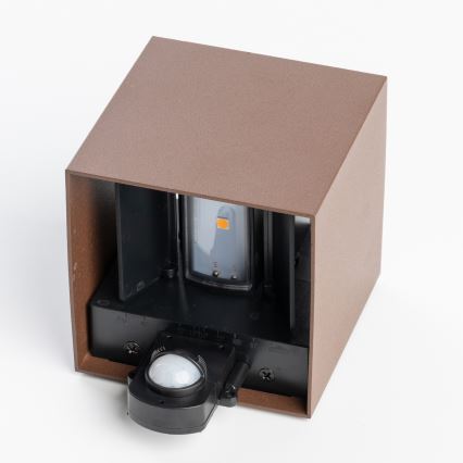 BRILAGI - LED зовнішній настінний світильник з датчиком CUBE LED/6W/230V коричневий IP65