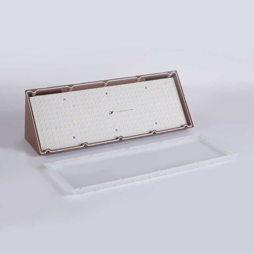 Brilagi - светодиодный уличный настенный светильник с датчиком TRIANGLE LED/42 Вт/230 В, 45 см, коричневый, IP65