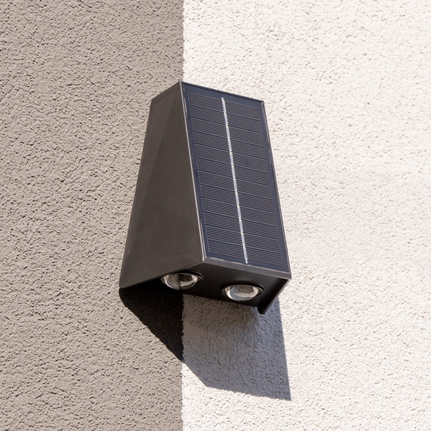 Brilagi - Светодиодный настенный светильник на солнечной батарее PYRAMID LED/2W/3,2V 1300 mAh IP54