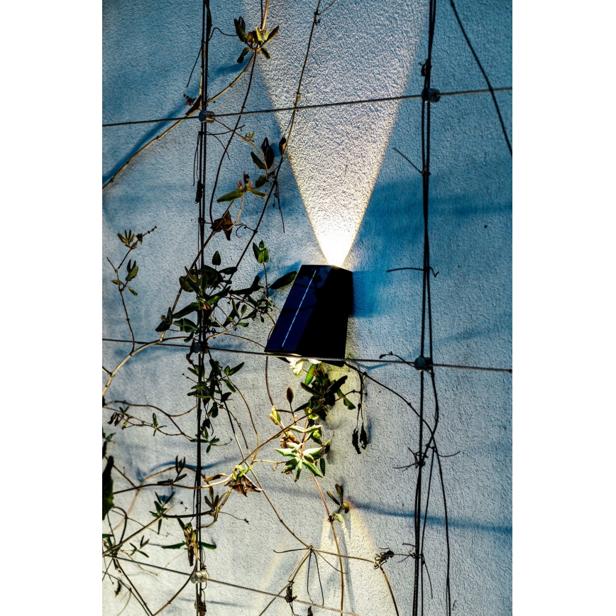 Brilagi - Светодиодный настенный светильник на солнечной батарее PYRAMID LED/2W/3,2V 1300 mAh IP54