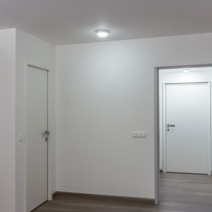 Brilagi - Светодиодный потолочный промышленный светильник SIMA LED/12W/230V IP65 белый