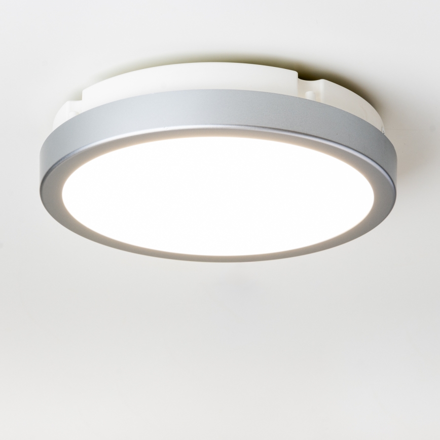 Brilagi - Светодиодный потолочный светильник для ванной комнаты PERA 18W/230V диаметр 22 см IP65 серебристый