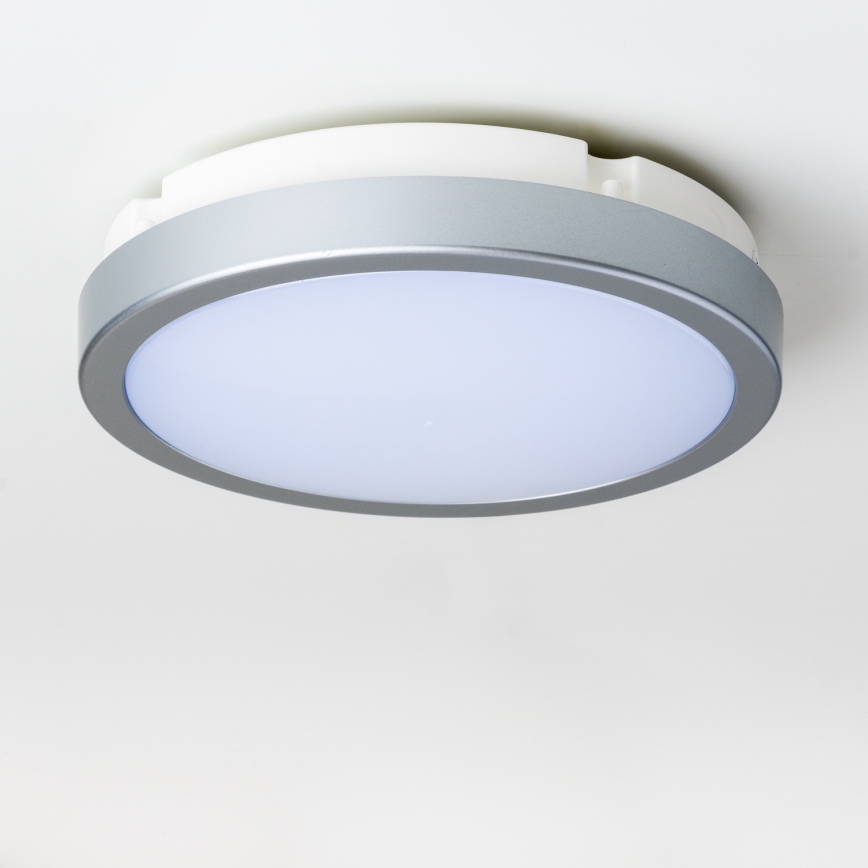 Brilagi - Светодиодный потолочный светильник для ванной комнаты PERA 18W/230V диаметр 22 см IP65 серебристый