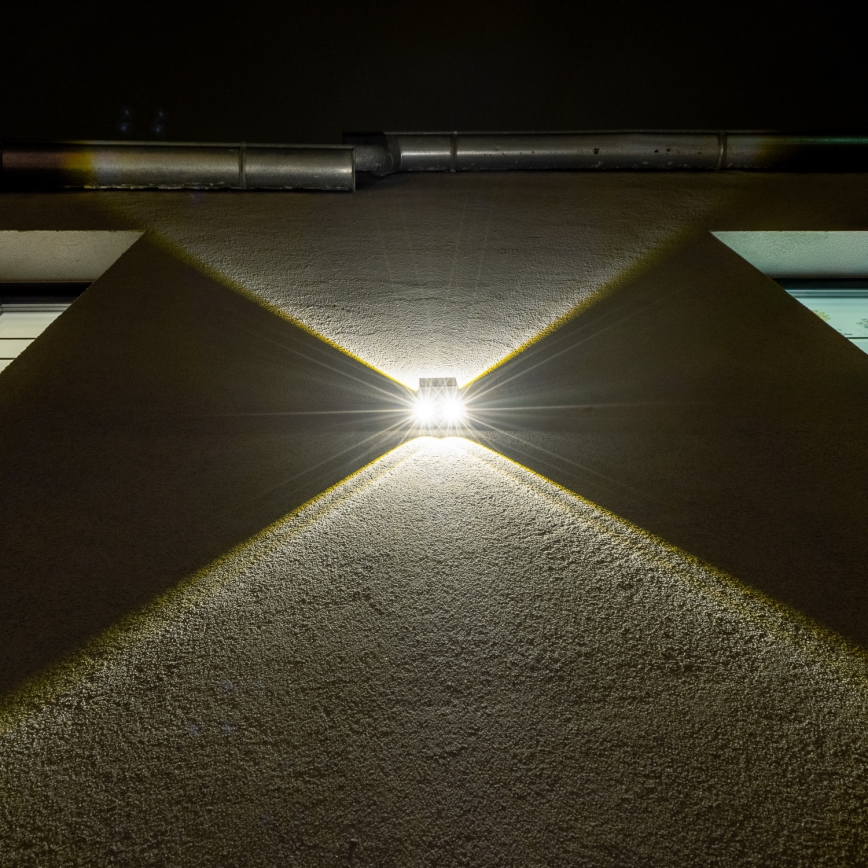 Brilagi - Світлодіодний настінний світильник на сонячній батареї PYRAMID LED/2W/3,2V 1300 mAh IP54