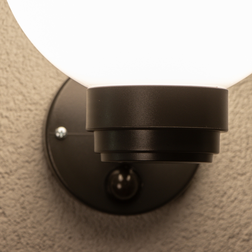 BRILAGI - Наружный настенный светильник с датчиком движения HARBOR 1xE27/40W/230V IP33 антрацит/белый