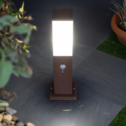 Brilagi - Уличный светильник с датчиком NOVA 1xE27/15W/230V 40 см IP44, коричневый