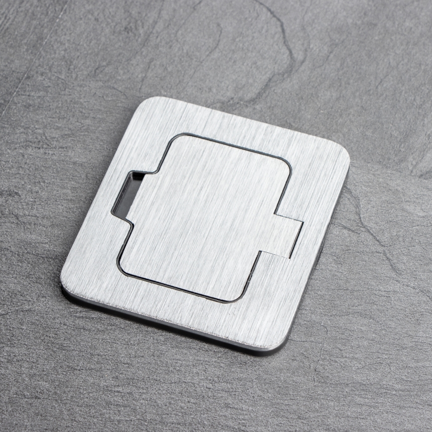 Brilagi - Вулична вбудована підлогова розетка IP55 матовий хром прямокутний