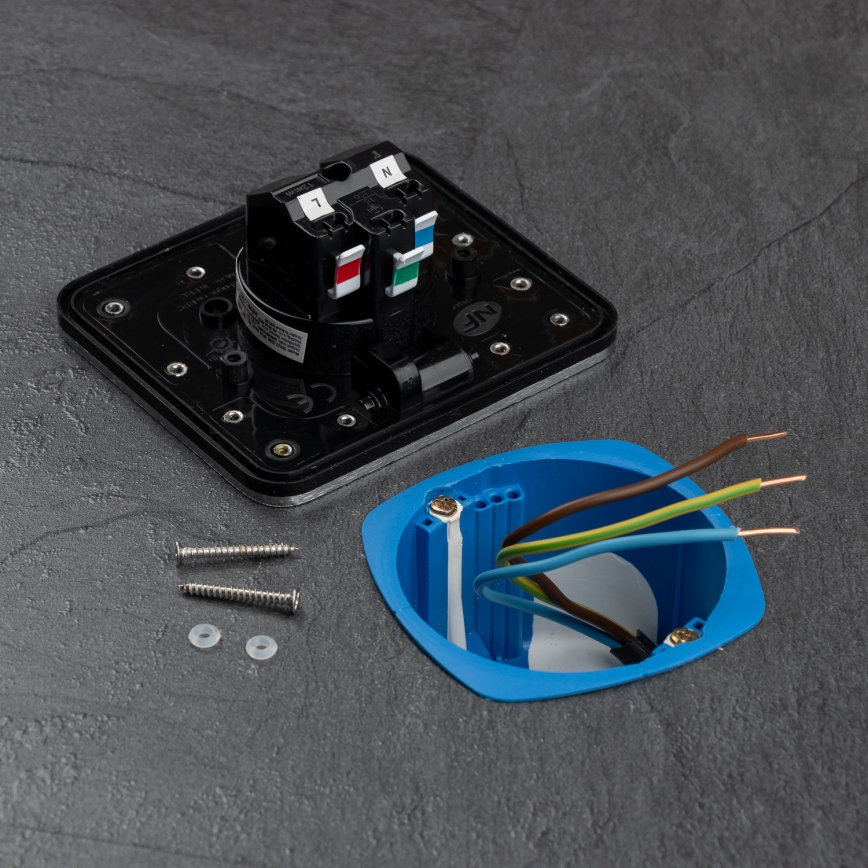 Brilagi - Вулична вбудована підлогова розетка IP55 матовий хром прямокутний