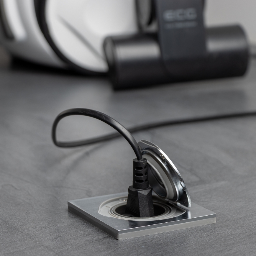 Brilagi - Вулична вбудована підлогова розетка IP55 матовий хром квадратна