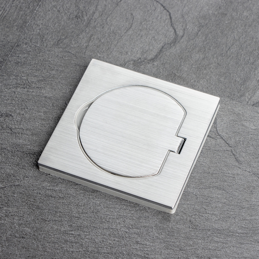 Brilagi - Вулична вбудована підлогова розетка IP55 матовий хром квадратна