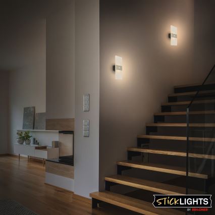 Briloner 3888012 - LED настінний світильник із акумулятором та датчиком руху й сутінків AURA LED/2,5W/5V 1800 mAh матовий хром