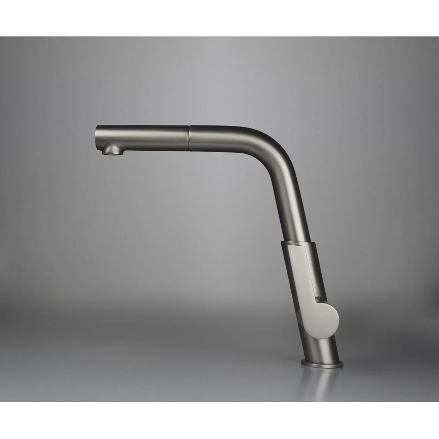 Deante BQS_D73M - смеситель для мойки с выдвижной лейкой SILIA титан
