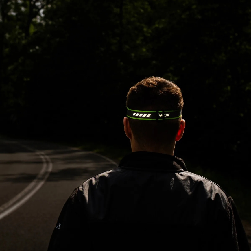 Диммируемый перезаряжаемый налобный фонарь LED/10W/5V/3×AAA IP66 800 лм 1000 мА·ч