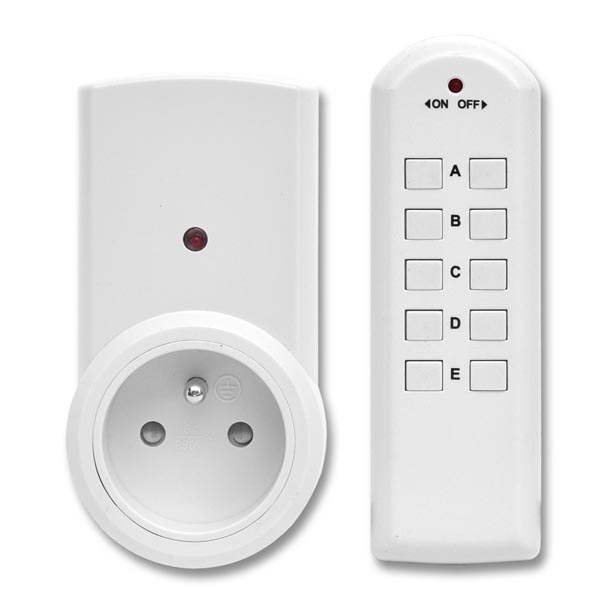 Ecolite EZ-7901 - КОМПЛЕКТ 3x Розетка з дистанційним керуванням+ пульт дистанційного керування