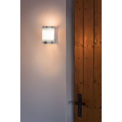 Eglo - Уличный настенный светильник 1xE27/40W IP44