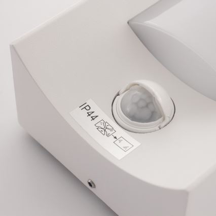 Eglo 34006 - Вуличний світлодіодний настінний світильник з датчиком CASILDA LED/6W/230V IP44