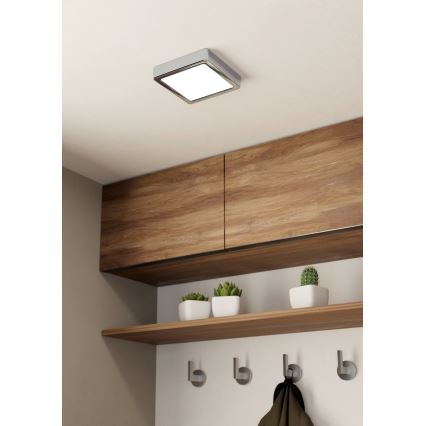 Eglo - Светодиодный потолочный светильник для ванной комнаты LED/11W/230V IP44 блестящий хром