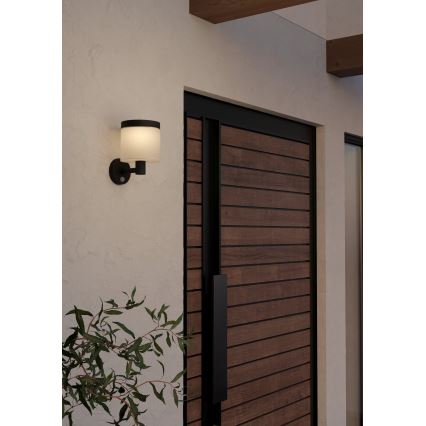 Eglo - Светодиодный настенный светильник на солнечной батарее с датчиком LED/7,5W/3,7V 2200 mAh IP44