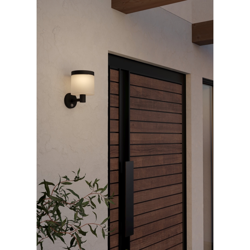 Eglo - Светодиодный настенный светильник на солнечной батарее с датчиком LED/7,5W/3,7V 2200 mAh IP44