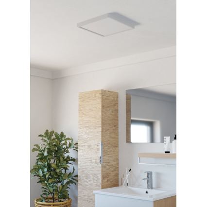 Eglo - LED-потолочный светильник для ванной комнаты LED/13W/230V 29x29 см IP44 белый