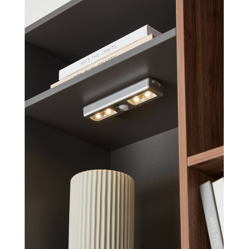 Eglo - Світильник орієнтаційний LED з сенсором 4xLED/3xAAA