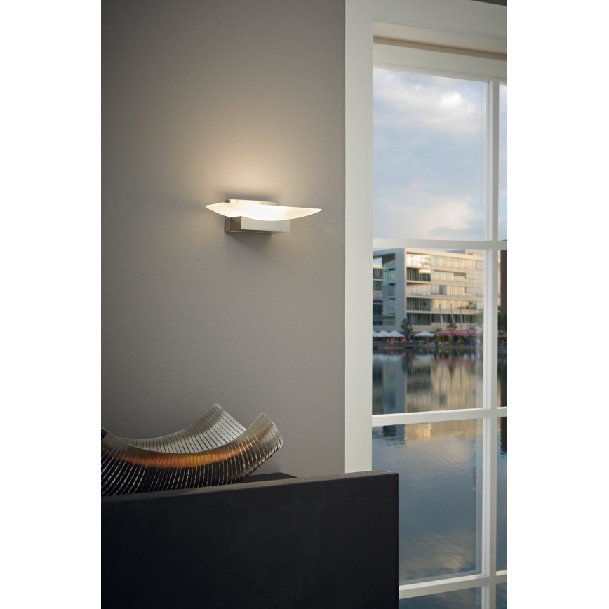 Eglo - Світлодіодний настінний світильник 1xLED/5,6W/230V