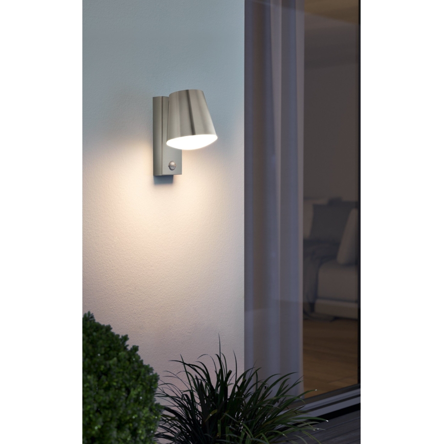 Eglo - Зовнішній настінний світильник з датчиком 1xE27/10W/230V IP44