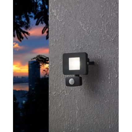 Eglo - Світлодіодний прожектор з датчиком LED/10W/230V IP44