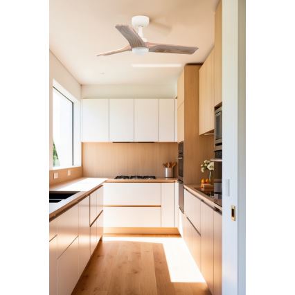 FARO 33805WT-1TW - LED затемнюваний стельовий вентилятор HEYWOOD S LED/10 Вт/230 В 2700/3000/4000 К дерев'яний/білий, діаметр 90 см Wi‑Fi Tuya + пульт дистанційного керування