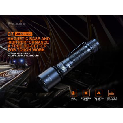 Fenix C7 - акумуляторний ліхтар з регульованою яскравістю LED/1x21700 IP68 3000 lm 68 h