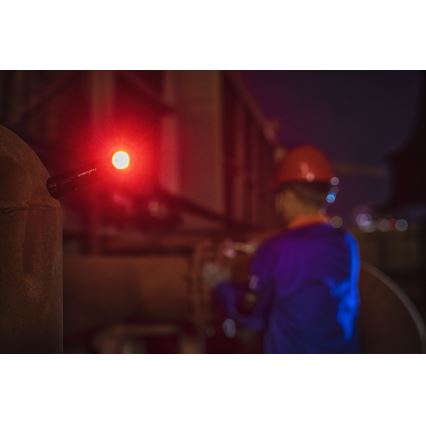 Fenix HM61R - Акумуляторний налобний LED ліхтар 3xLED/2xCR123A IP68