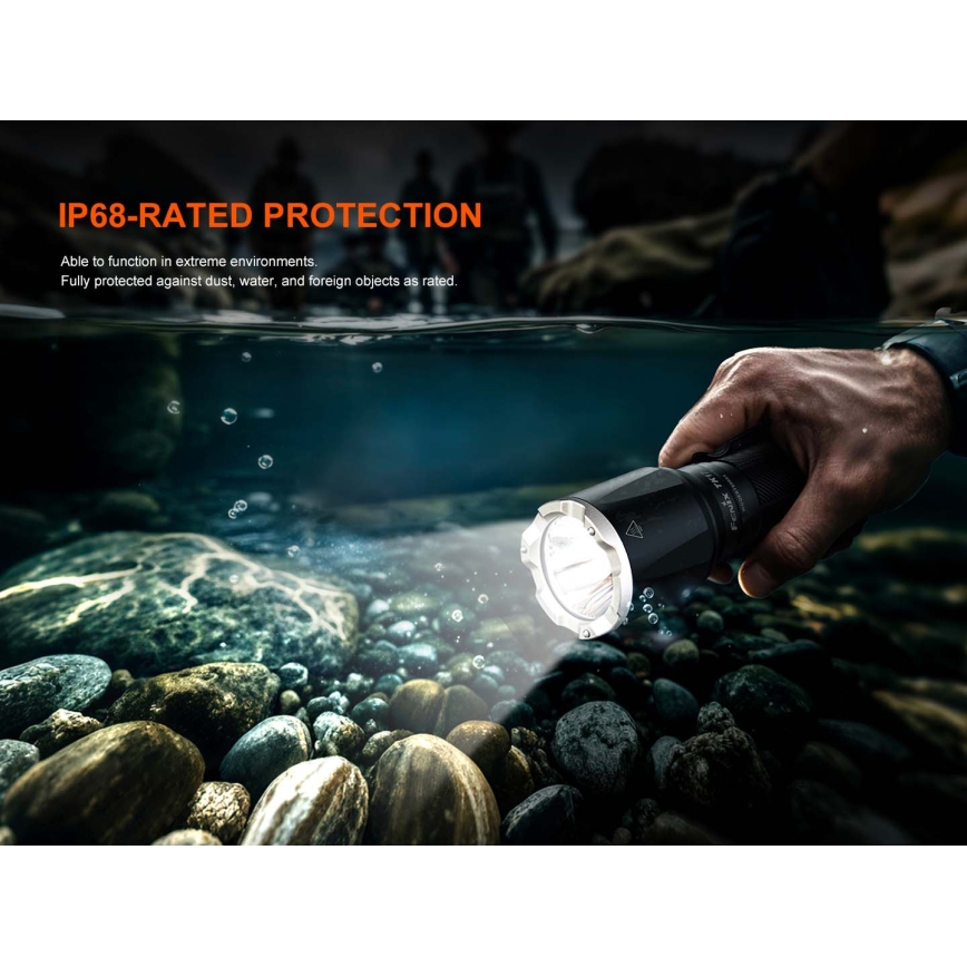 Fenix TK17BLK - светодиодный перезаряжаемый фонарь с регулируемой яркостью LED/USB 6000 mAh IP68 3600 лм 60 ч чёрный