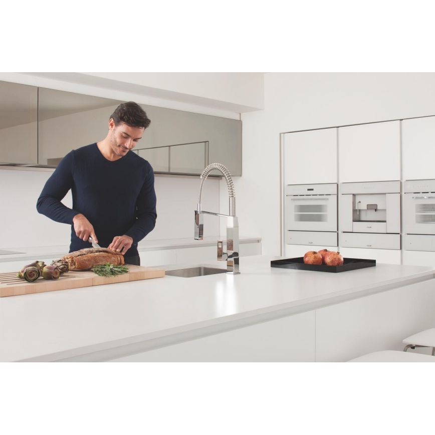 ГРОХЕ 31395000 - Змішувач для мийки ЄВРОКУБ, 547 мм, блискучий хром