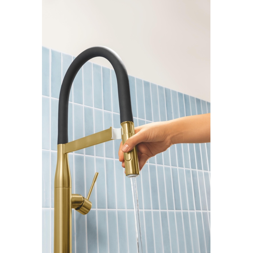 GROHE 30294GN0 - Смеситель для кухни ESSENCE золотой