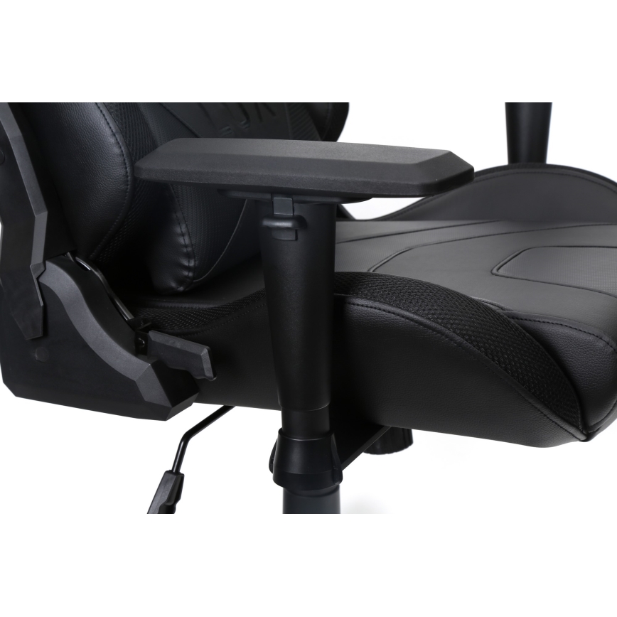 Игровое кресло VARR Lux со светодиодной подсветкой RGB + ДУ, черное