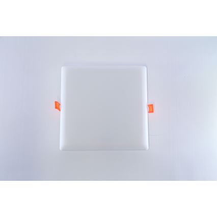 Светодиодный встроенный светильник для ванной комнаты LED/24W/230V 2700-6500K IP44 квадратный