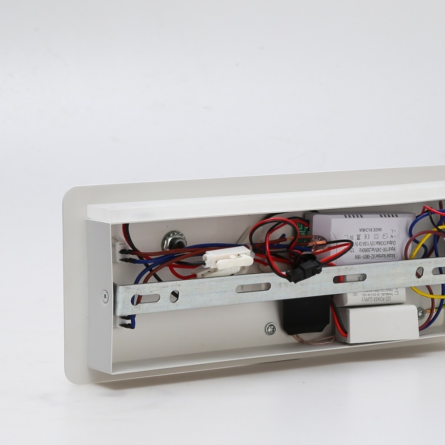 Immax 08285L - LED Настінний точковий світильник з поличкою, USB-портом і бездротовою зарядкою Be PREPARE LED/3W/230V + LED/3W білий