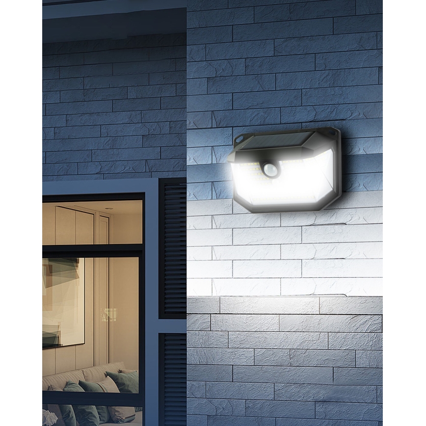 Світлодіодний настінний світильник з датчиком на сонячній батареї LED/4W/5,5V IP65 1200 mAh