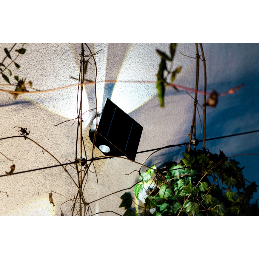 Светодиодный настенный светильник на солнечной батарее с датчиком LED/2W/5V IP54 1300 mAh